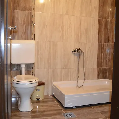 Rooms-dhoma-sobi * Struga