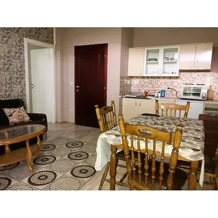 Rooms-dhoma-sobi Hotel